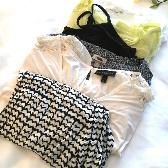 𝅺bundle of 6 Lane Bryant and Roz & Ali Tops - Picture 1 of 8